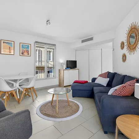 1 Chambre - Ascenseur - Balcon - Proche Du Palais *